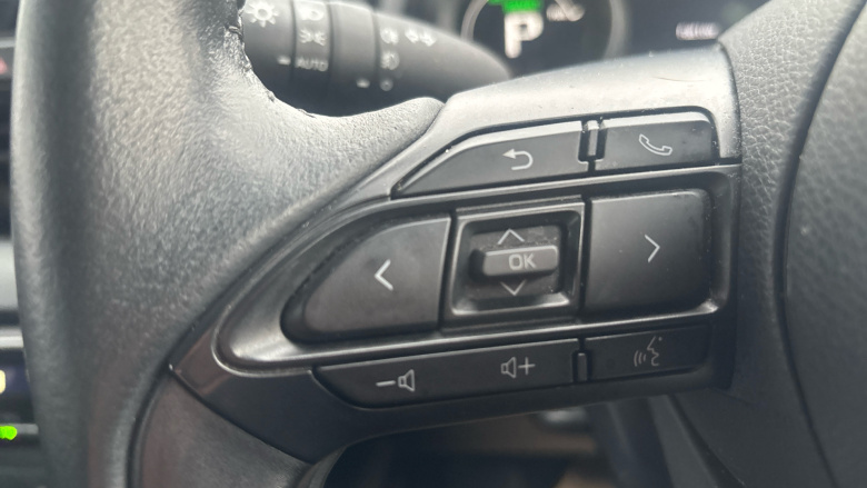 Toyota Yaris 1.5 Hybrid Design 5dr CVT Hybrid Hatchback